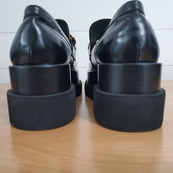 Jeffrey Campbell Black Loafers with Gold Chain - Picture 5 of 11